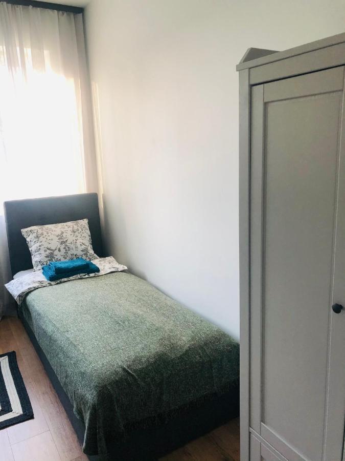 Apartamenty Nadbrzeze 1 オストルダ エクステリア 写真